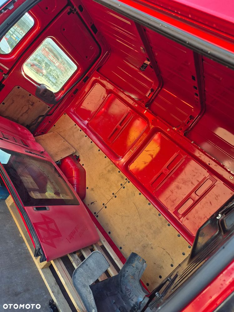 Ford Transit - 25