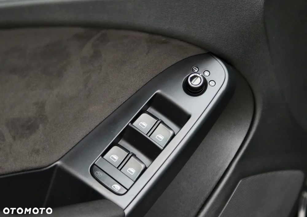 Audi A4 Avant 2.0 TDI DPF quattro Ambiente - 20