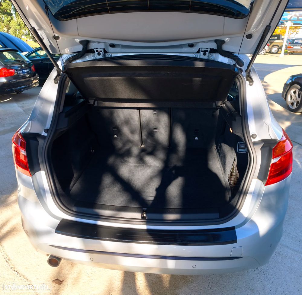 BMW 218 Active Tourer d Sport Line - 15