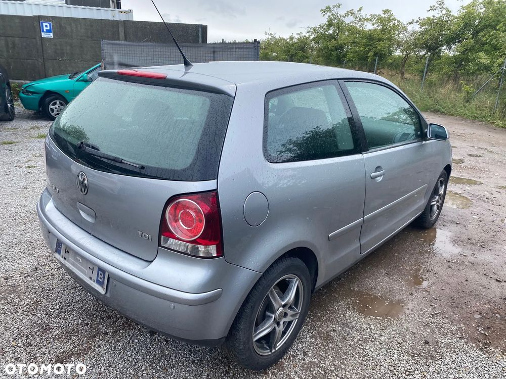 Volkswagen Polo 1.4 TDI Blue Motion - 5