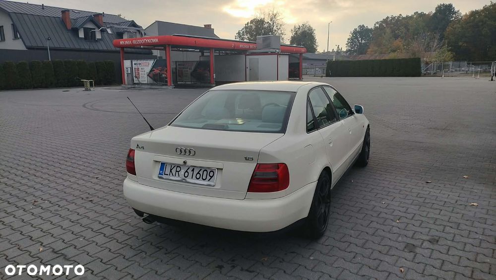 Audi A4 1998 photo 5