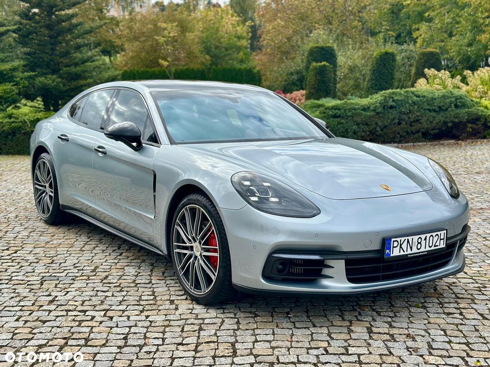 Porsche Panamera 4 - 1