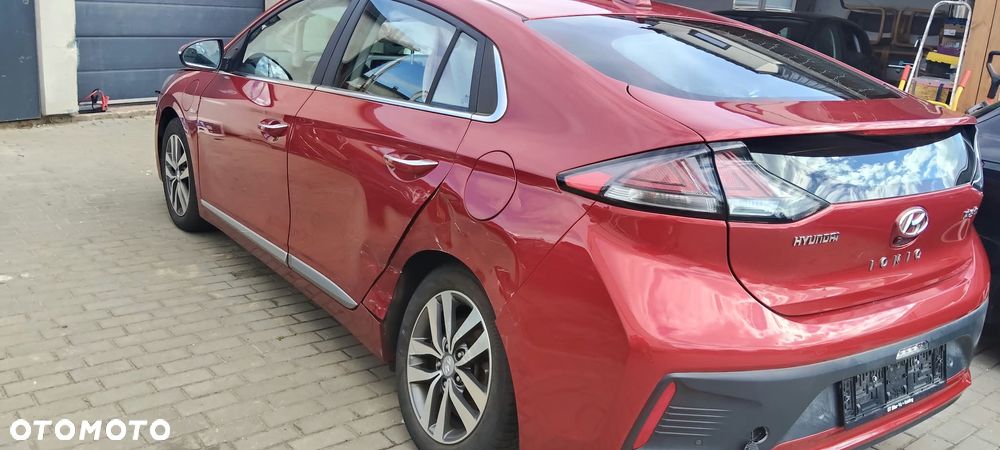 Hyundai IONIQ - 20