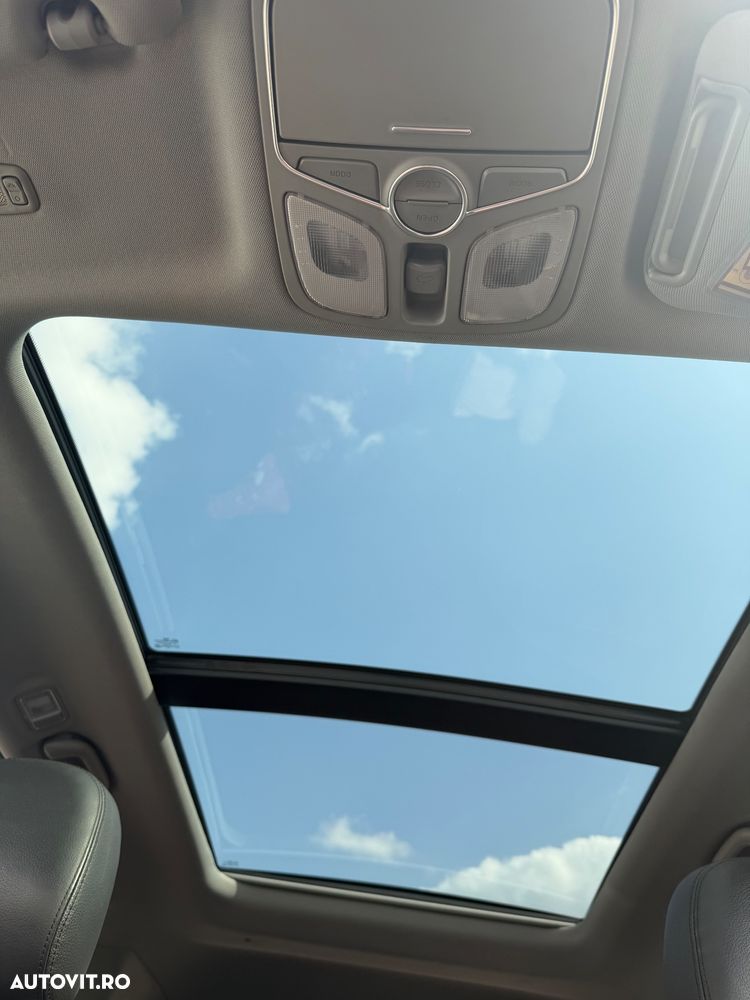 Kia Sorento 2.2 CRDi AWD Platinum Edition - 6