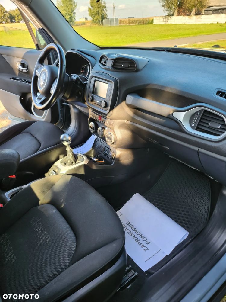 Jeep Renegade - 16