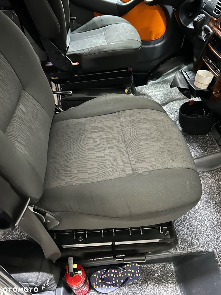 Mercedes-Benz sprinter - 22