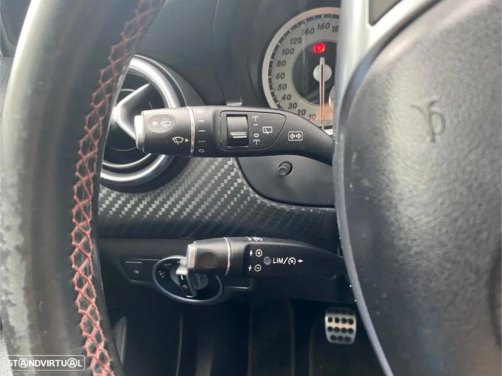 Mercedes-Benz A 180 CDI AMG Line - 34