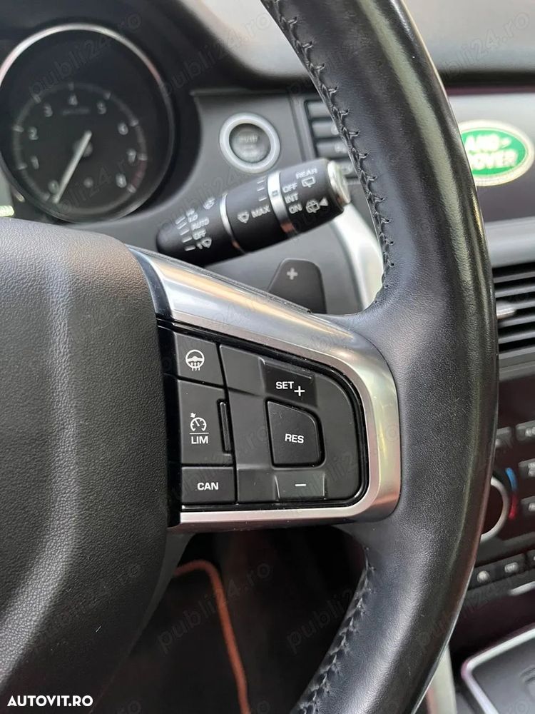 Land Rover Discovery Sport ver-2-0-l-si-hse-luxury-aut- - 11