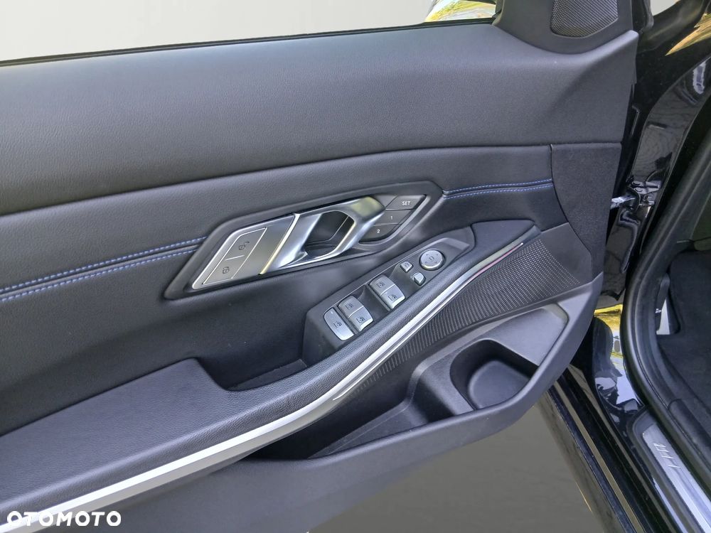 BMW Seria 3 - 14