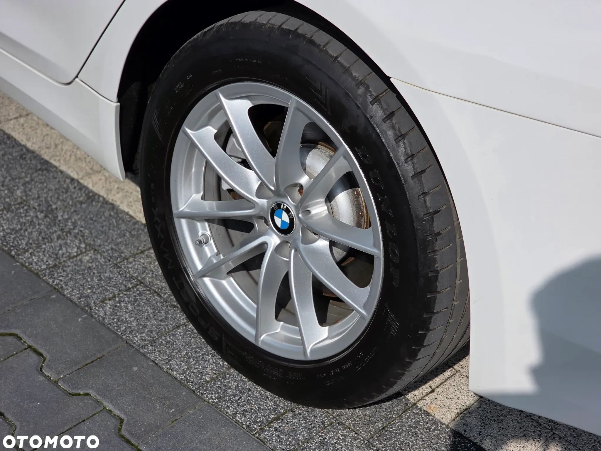 BMW Seria 5 520i - 11