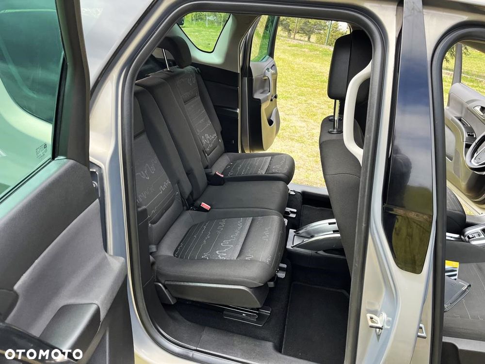 Opel Meriva - 8