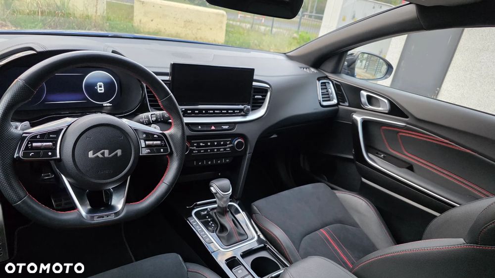 Kia ProCeed 1.6 T-GDI GT DCT - 10