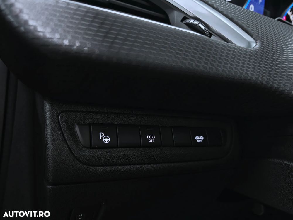 Peugeot 2008 1.2 PureTech Turbo EAT6 S&S Allure - 17