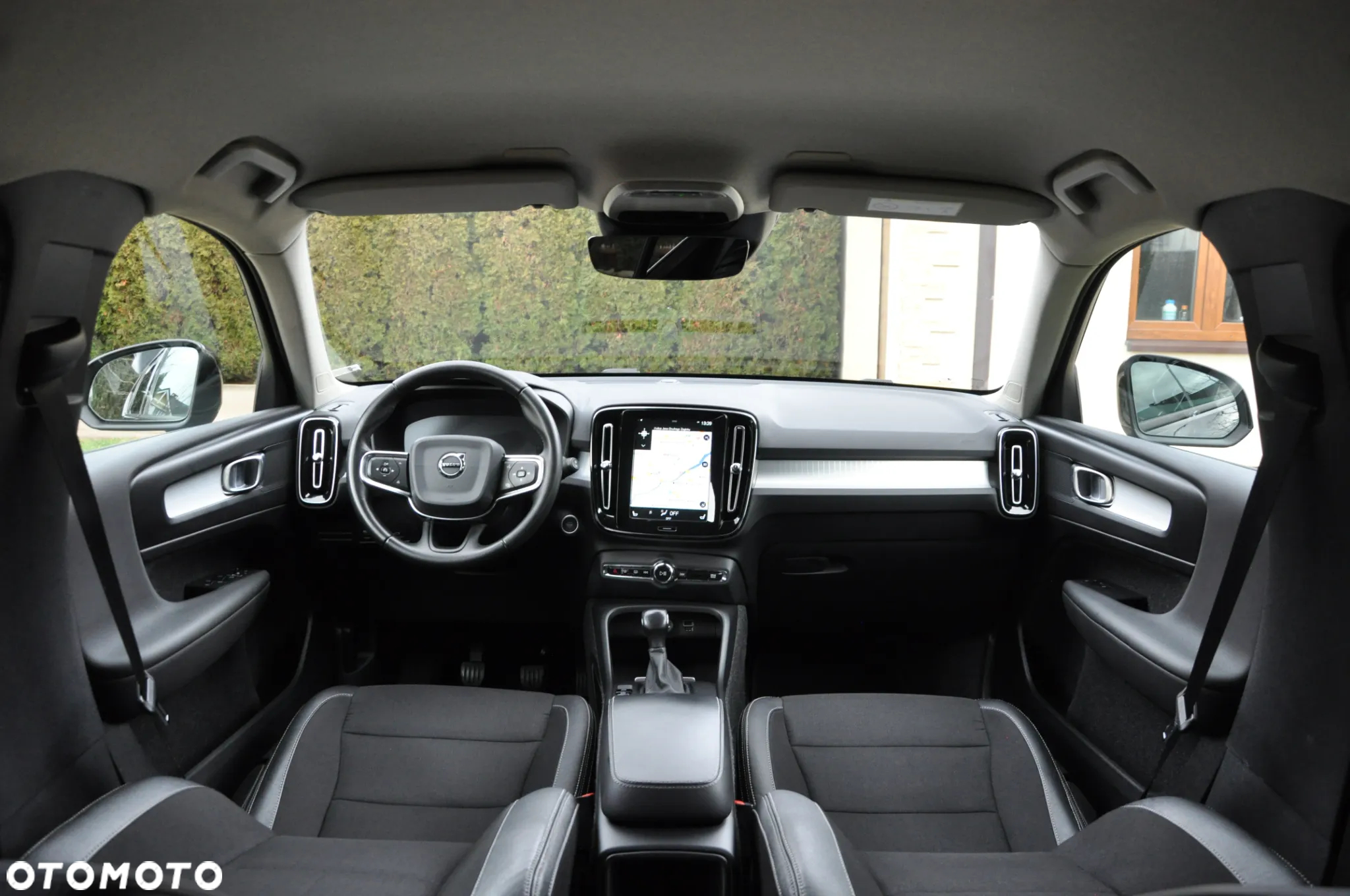 Volvo XC 40 T3 Momentum - 11