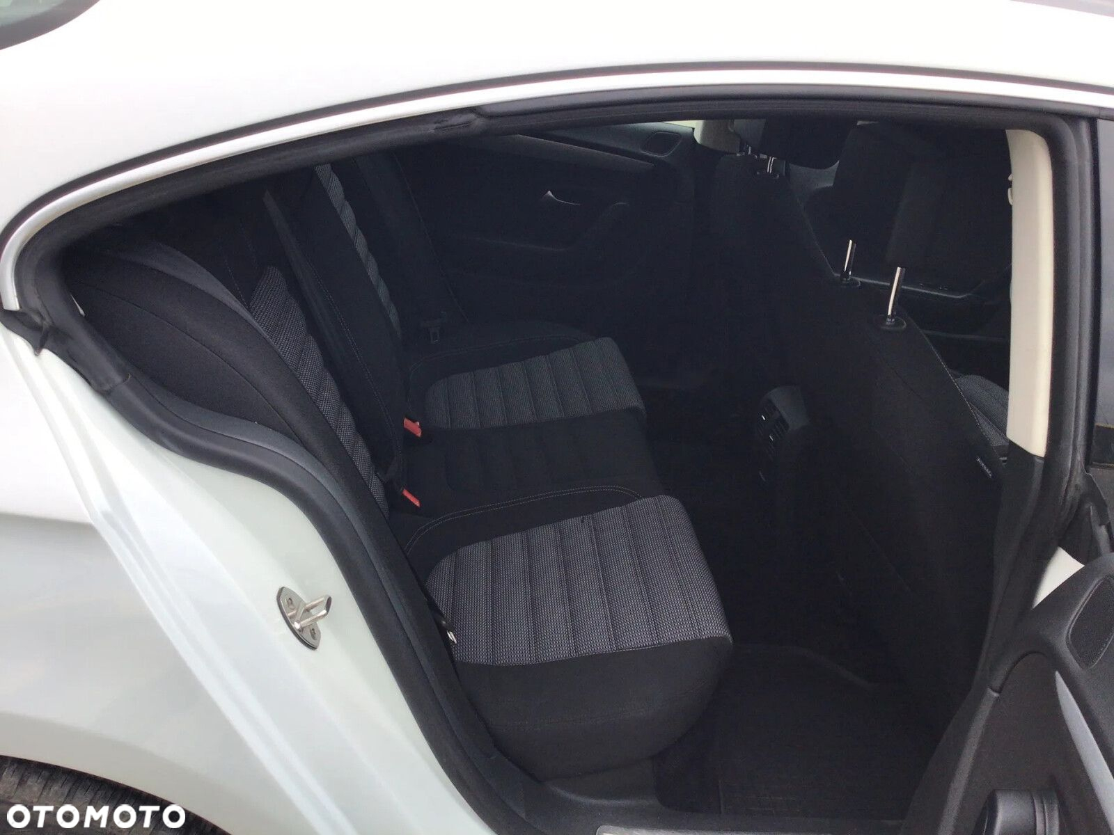 Volkswagen Passat CC - 26