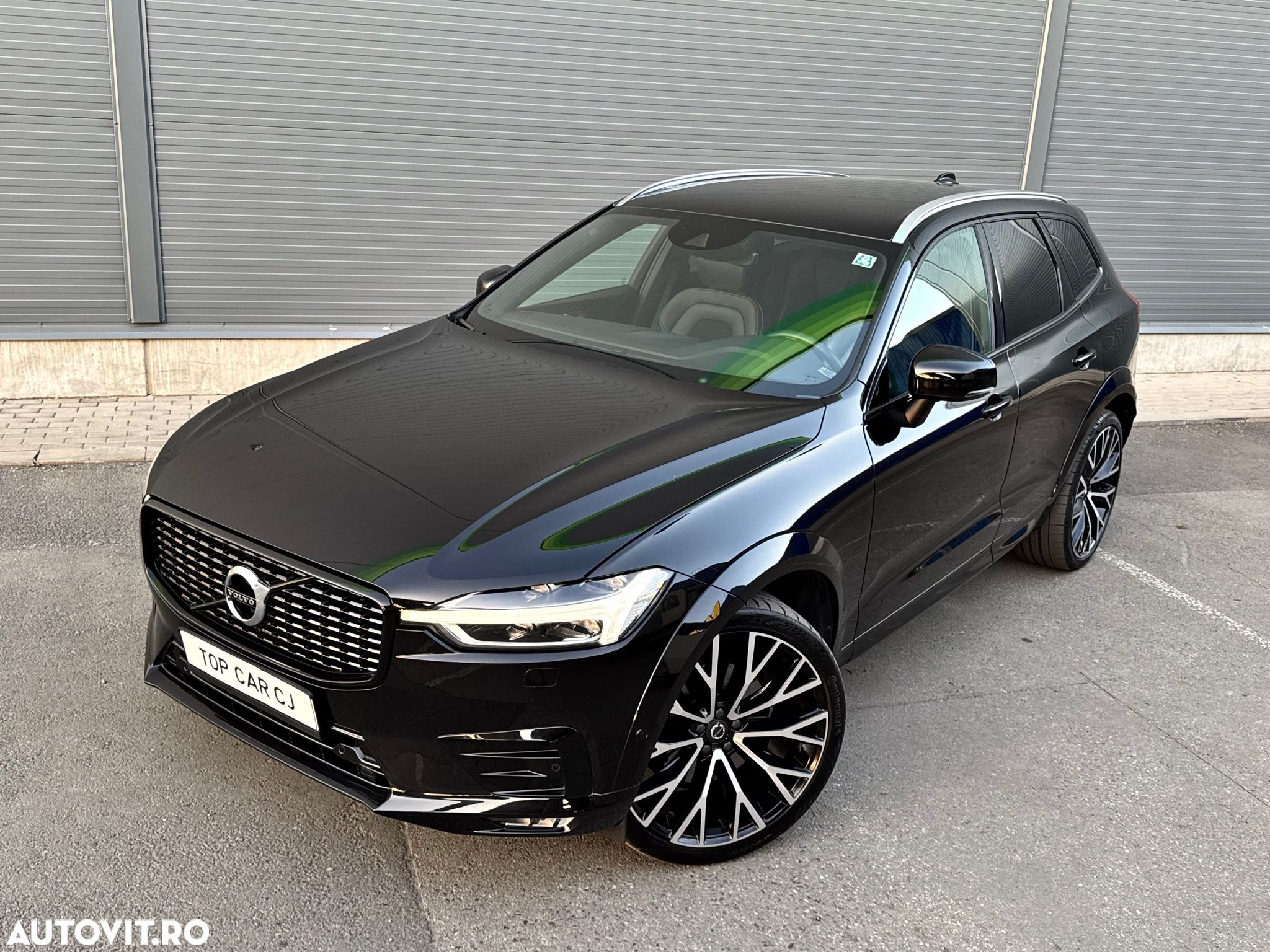 Volvo XC 60 D5 AWD R-Design - 1