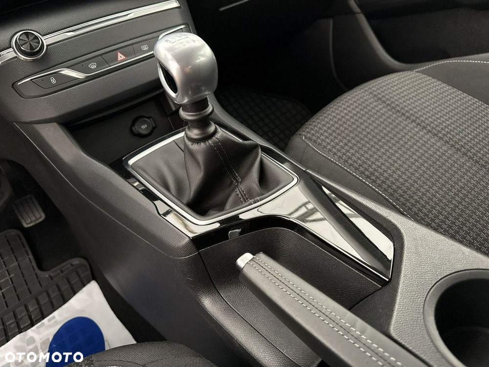 Peugeot 308 - 17