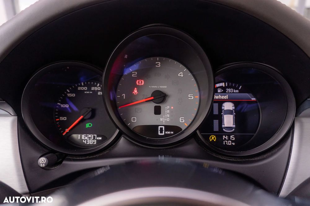 Porsche Macan 3.0 PDK S - 16