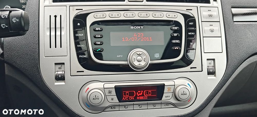 Ford Kuga 2.0 TDCi 4x4 Titanium - 33