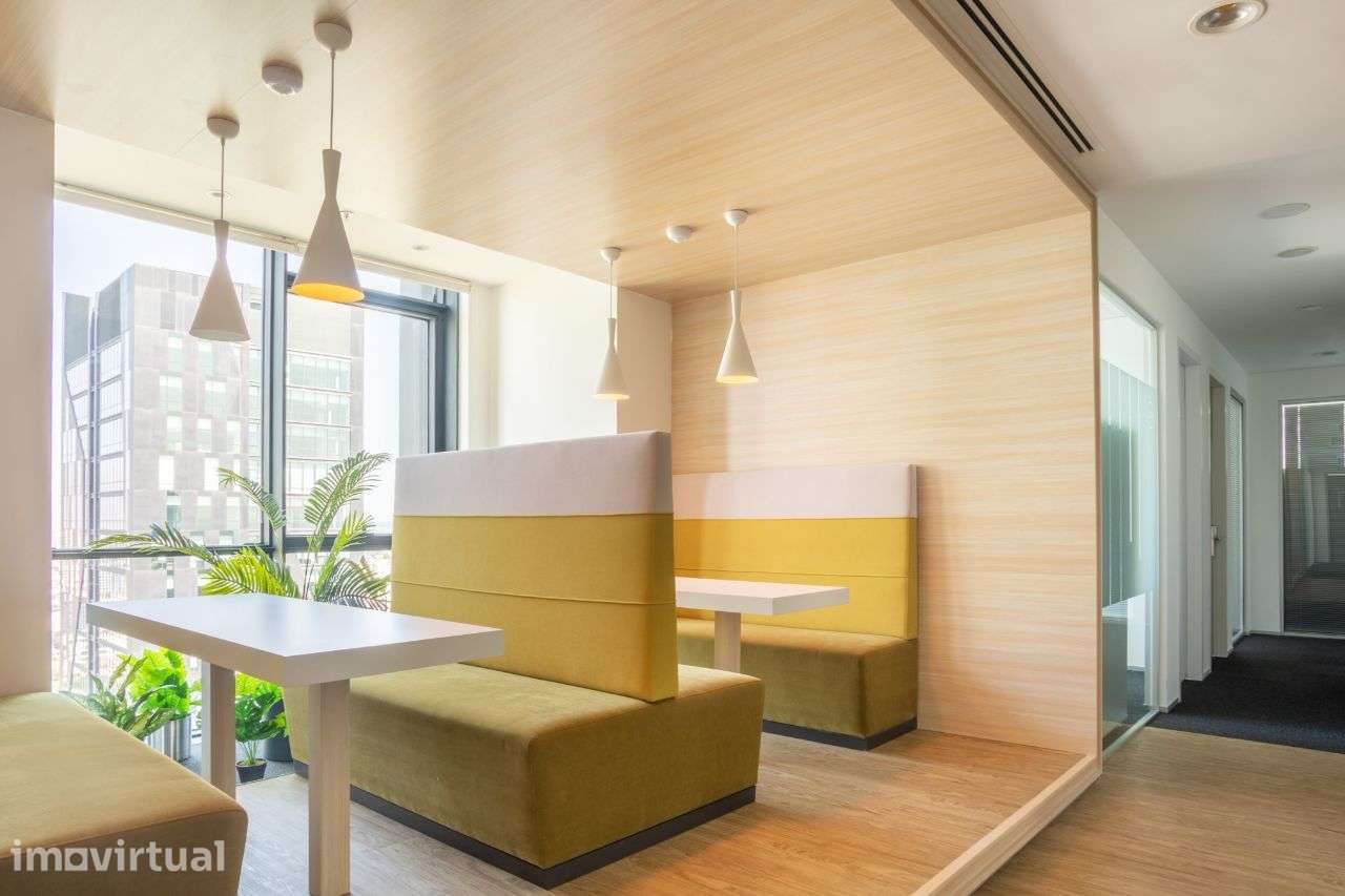 Espaço de escritório para 2 pessoas em Loulé, Avenida do Algarve - Grande imagem: 2/10