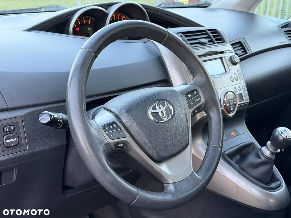 Toyota Verso 2.0 D-4D Sol SW 7os - 33