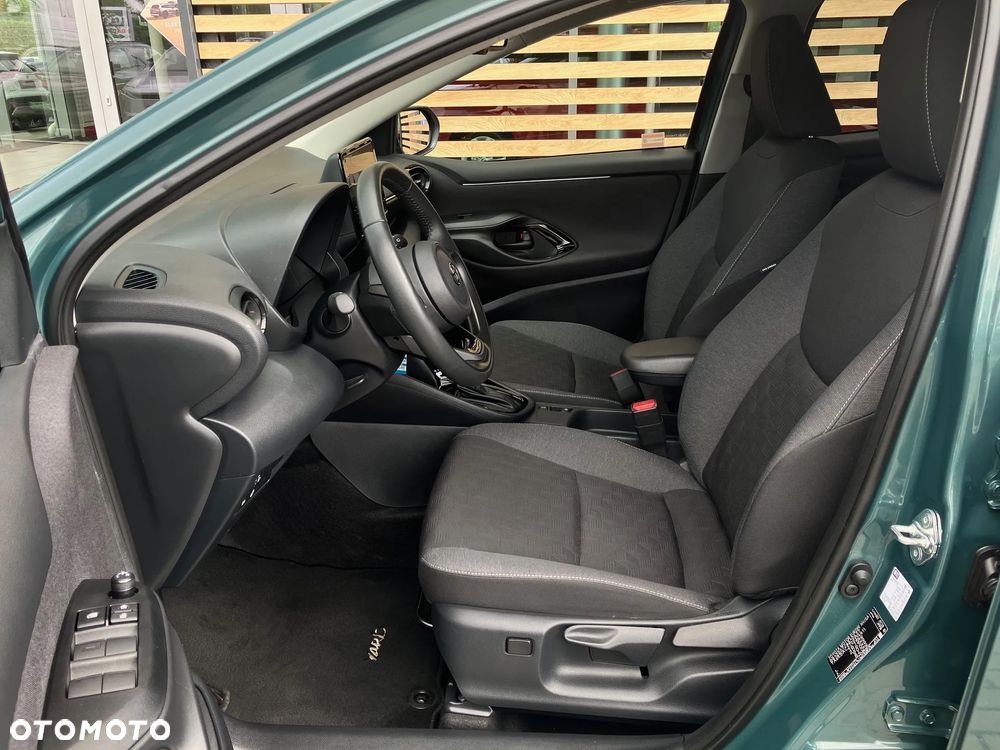 Toyota Yaris Hybrid 1.5 Style - 34