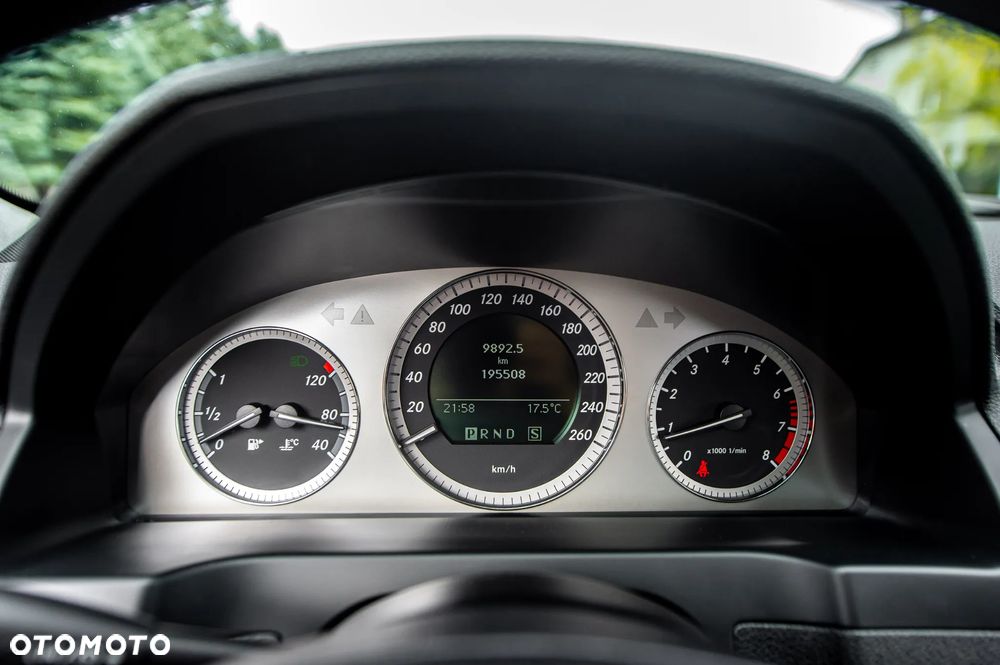 Mercedes-Benz Klasa C 200 7G-TRONIC Avantgarde Edition - 28