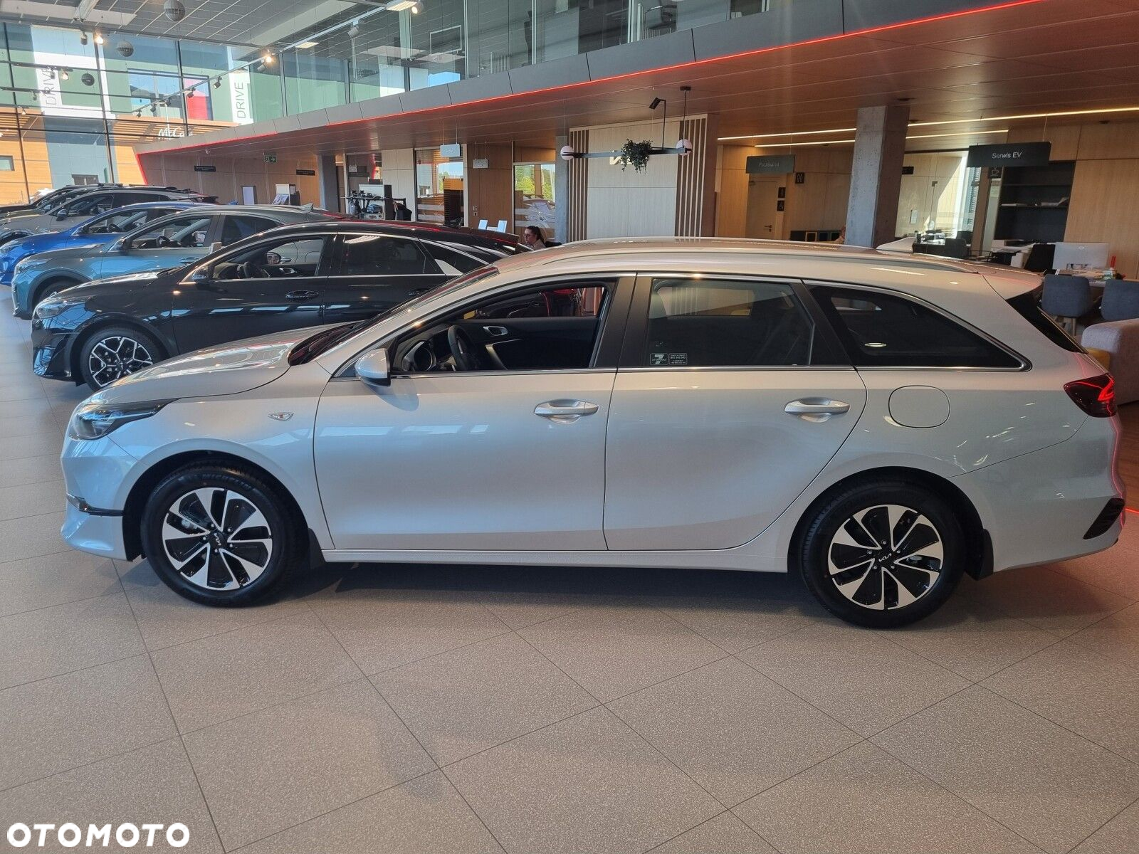 Kia Ceed - 11