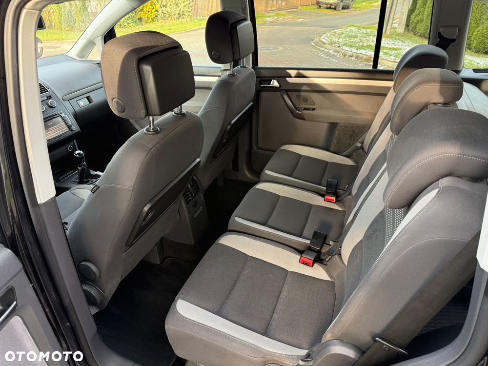 Volkswagen Touran 2.0 TDI DPF Comfortline - 21