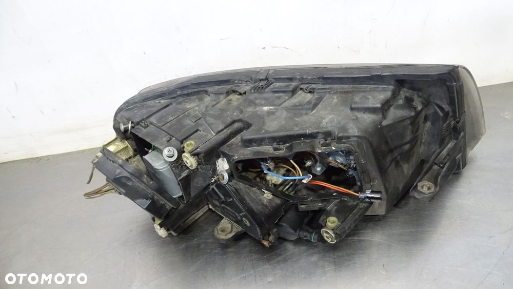 LAMPA LEWA PRZEDNIA SKODA SUPERB I 1.9TDI - 2