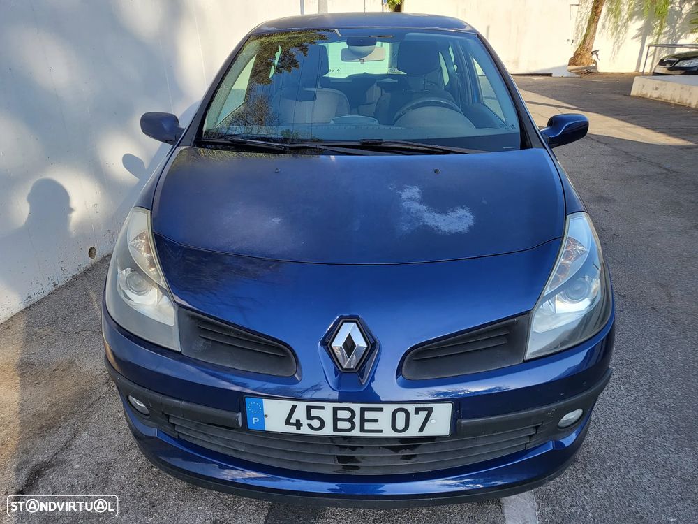 Renault Clio 1.2 16V Luxe - 2