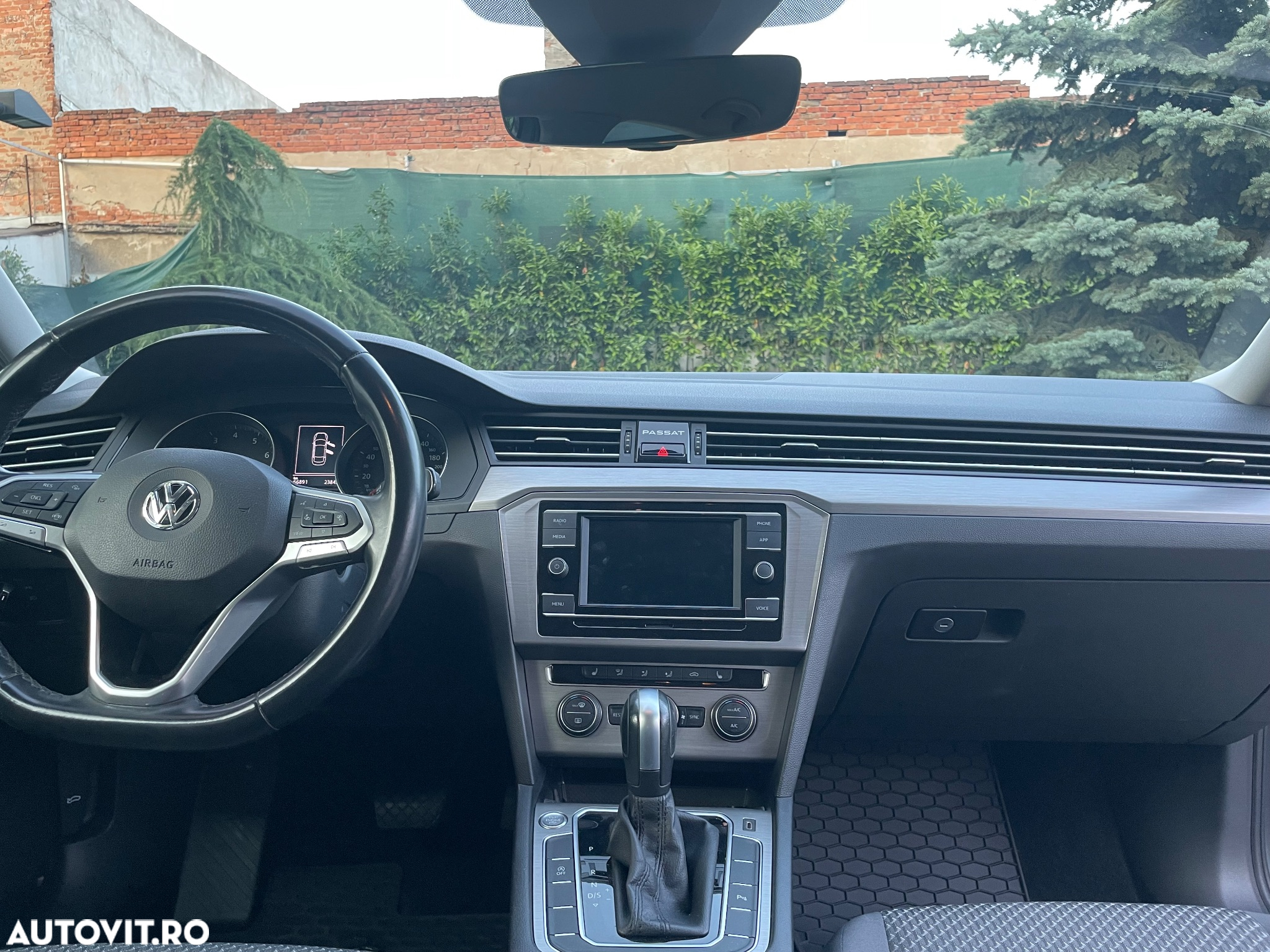 Volkswagen Passat 1.5 TSI ACT DSG Advance - 9