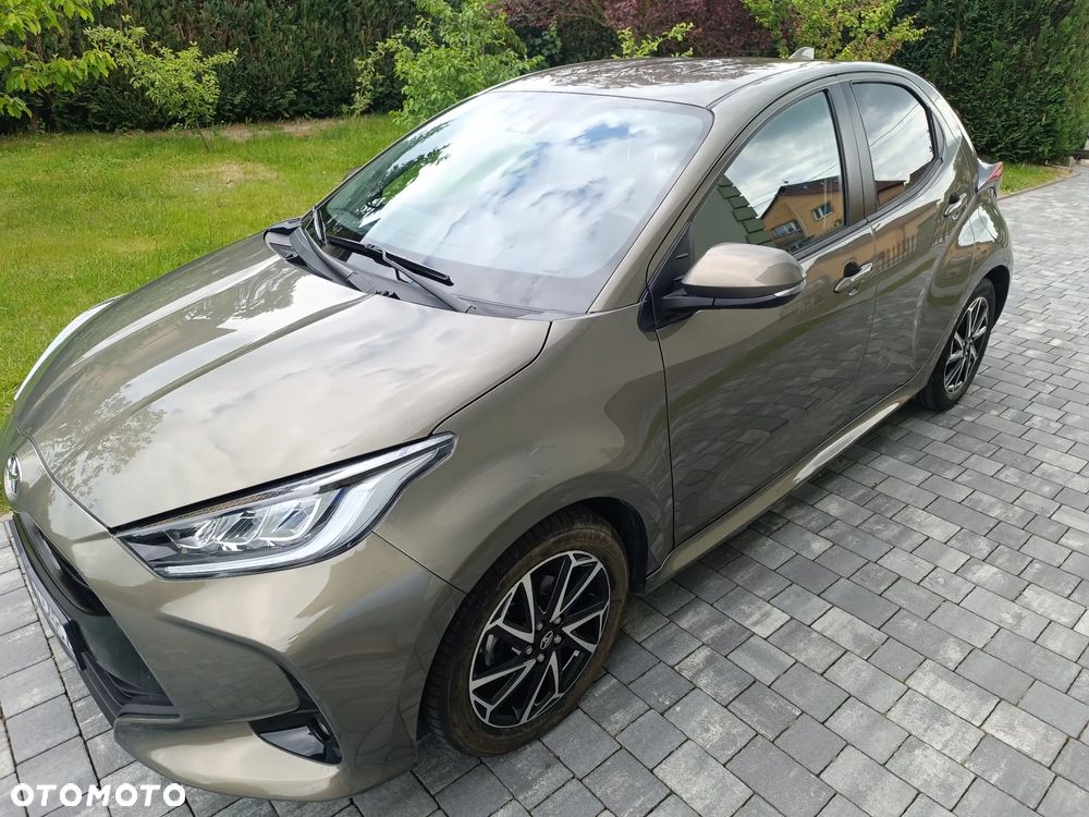 Toyota Yaris 1.0 Premium - 12