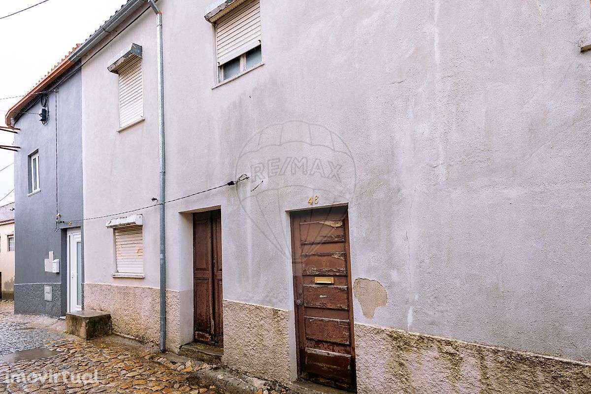 Moradia T2 para venda - Grande imagem: 2/26