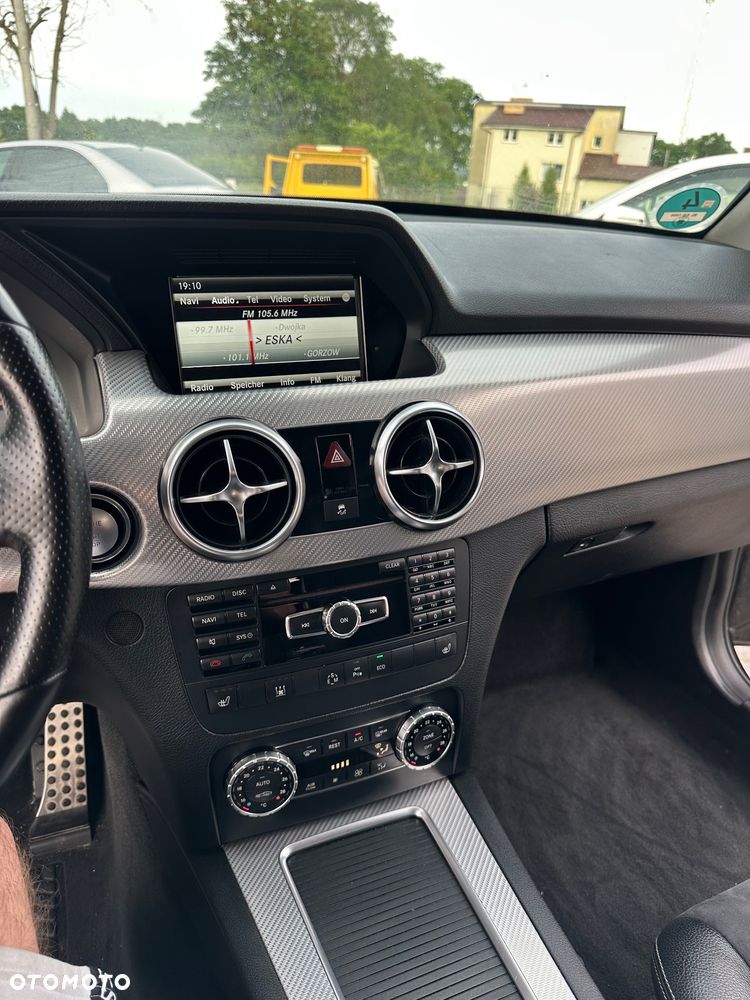 Mercedes-Benz GLK - 16
