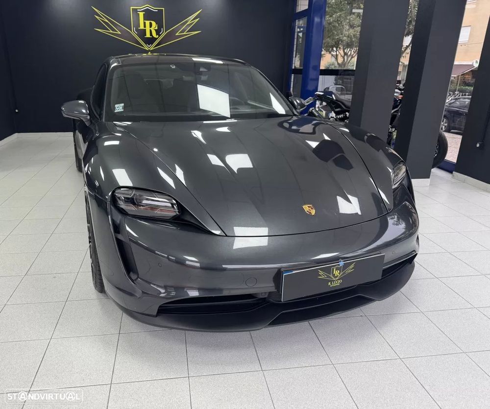 Porsche Taycan Standard - 3