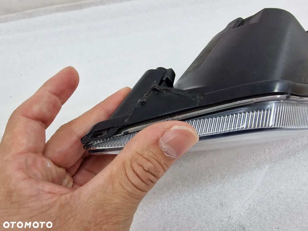 VW PASSAT B7 10- 3AA R-LINE PRAWY HALOGEN NA JEDNĄ ŻARÓWKĘ , NR AUKCJI H275 - 6