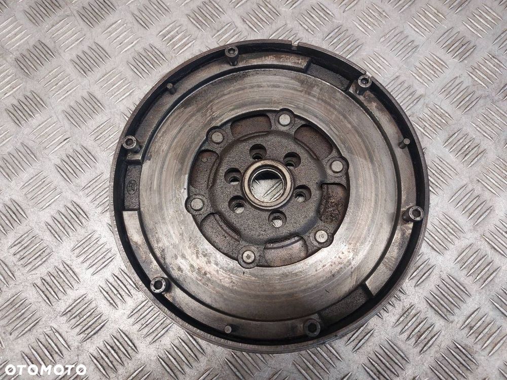 KOŁO DWUMASOWE AUDI A4 B5 1.8 20V PASSAT B5 06B903016G - 1