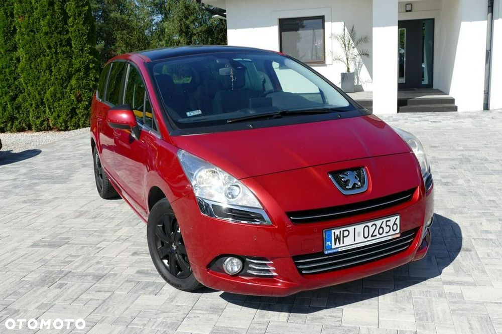 Peugeot 5008 2012 photo 2