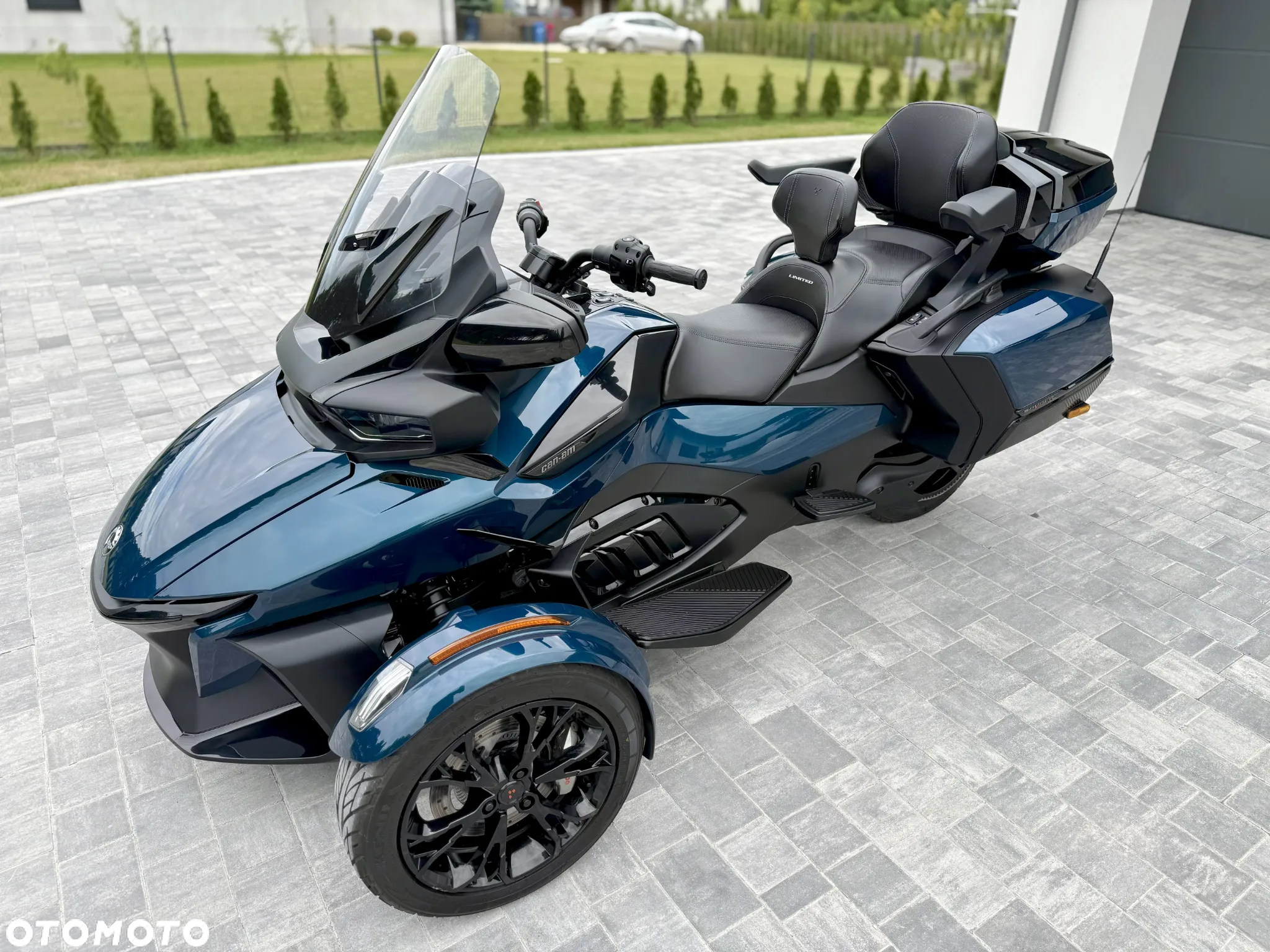Can-Am Spyder - 21