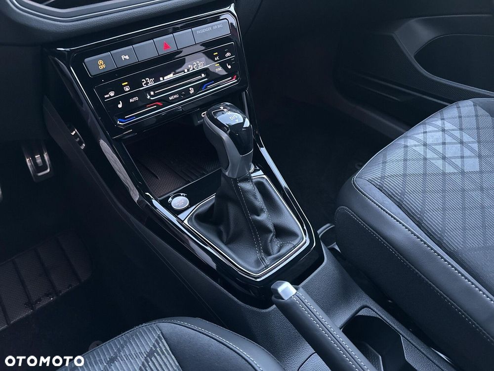 Volkswagen T-Cross - 15