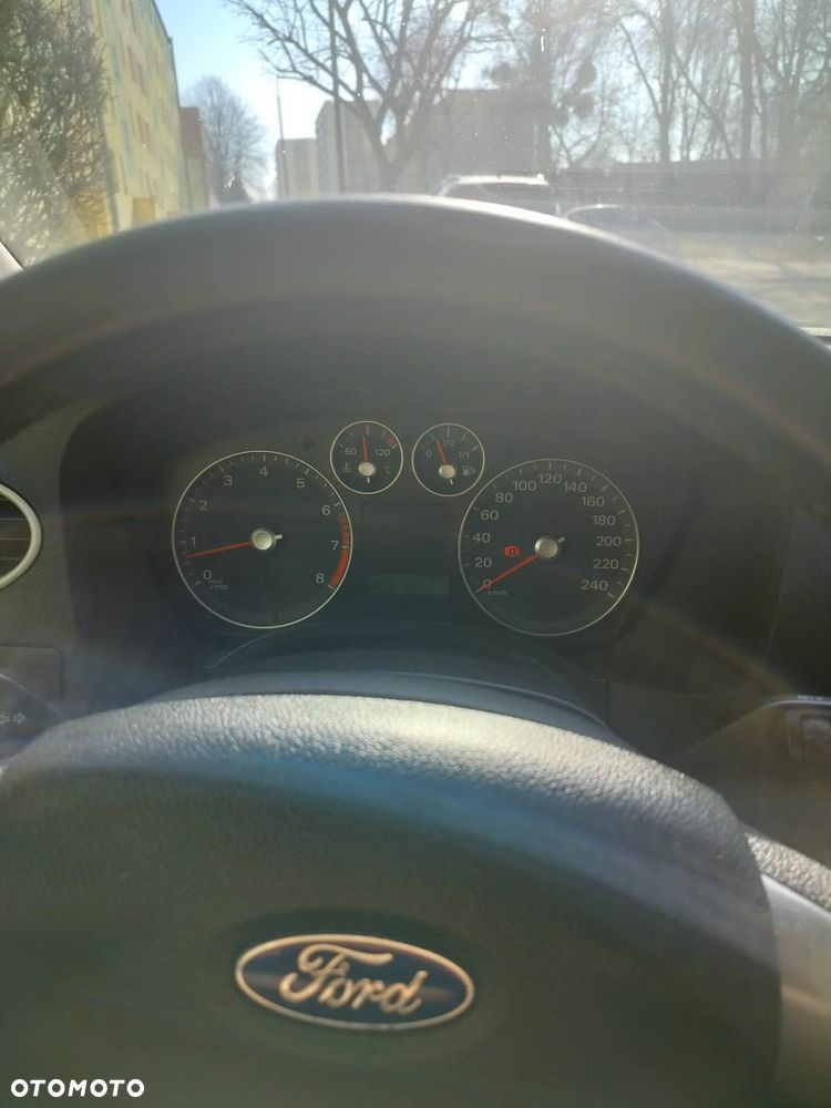 Ford Focus 1.8 FF Trend - 6
