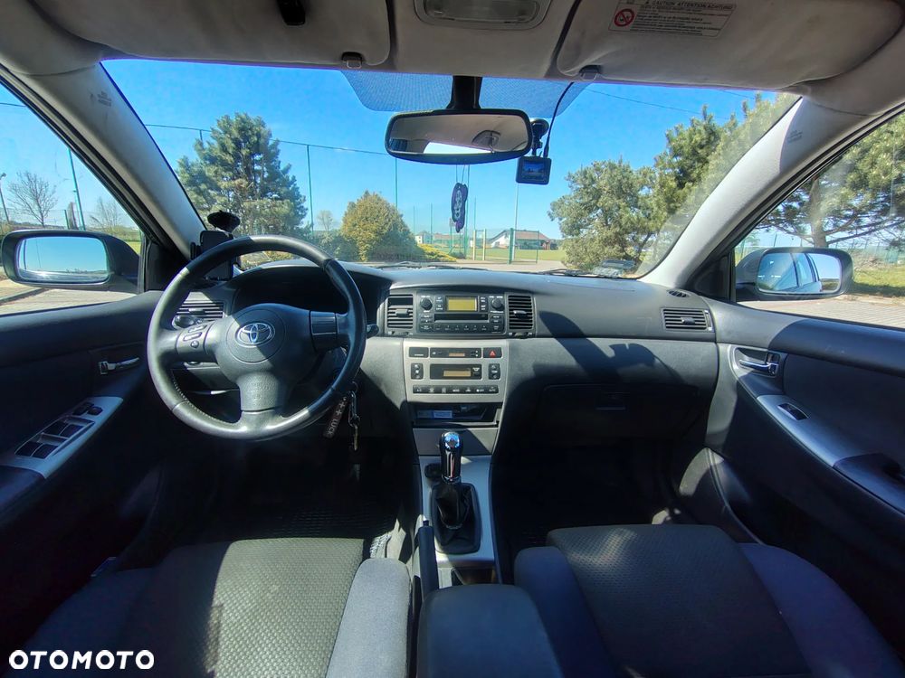 Toyota Corolla 1.6 VVT-i Sol - 11