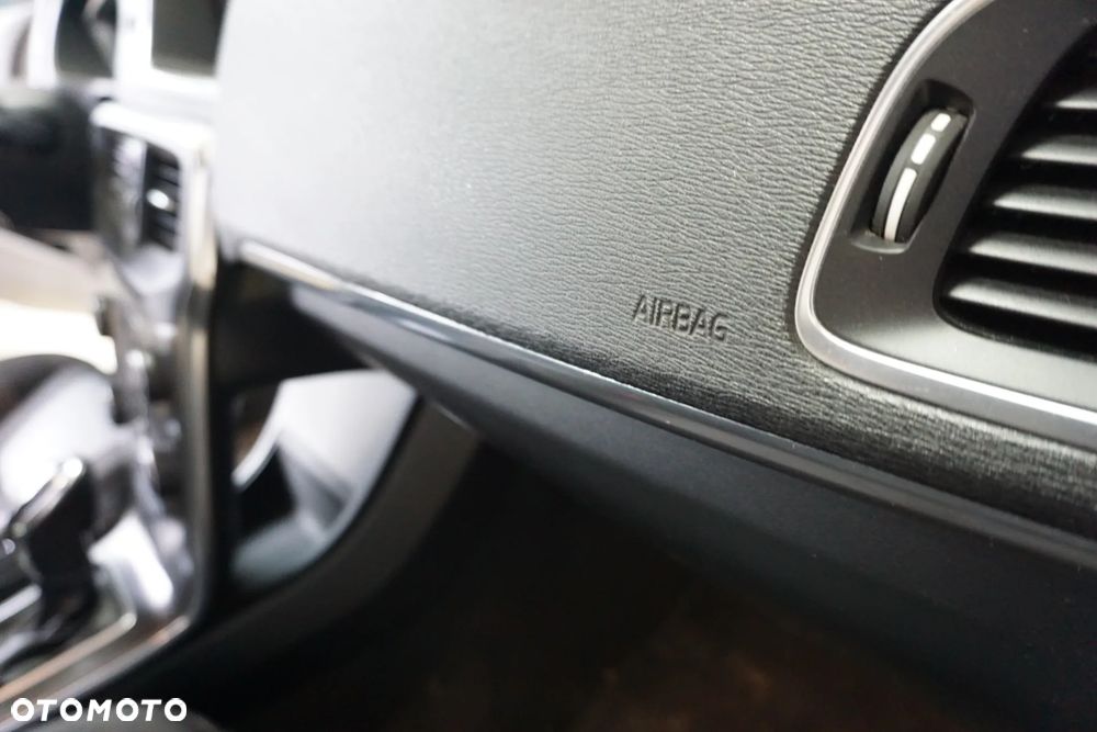 Volvo V40 D3 Geartronic Kinetic - 22