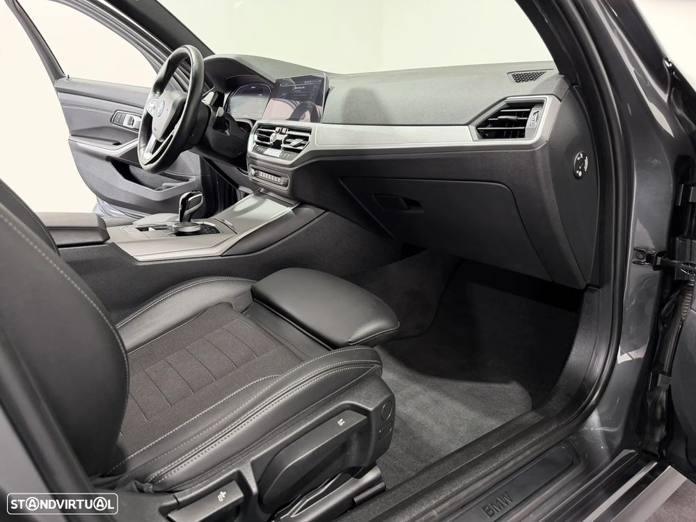BMW 320 e Corporate Edition Auto - 37