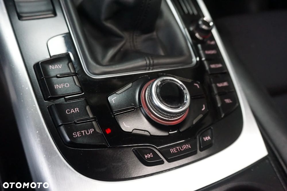 Audi A4 Avant 2.0 TDI DPF S line Sportpaket - 34