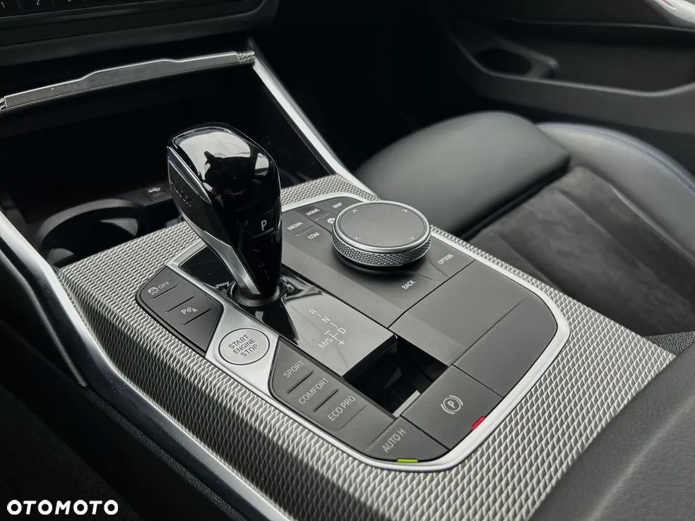 BMW Seria 3 330d MHEV M Sport sport - 31