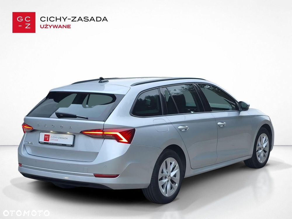 Skoda Octavia 2023 photo 5