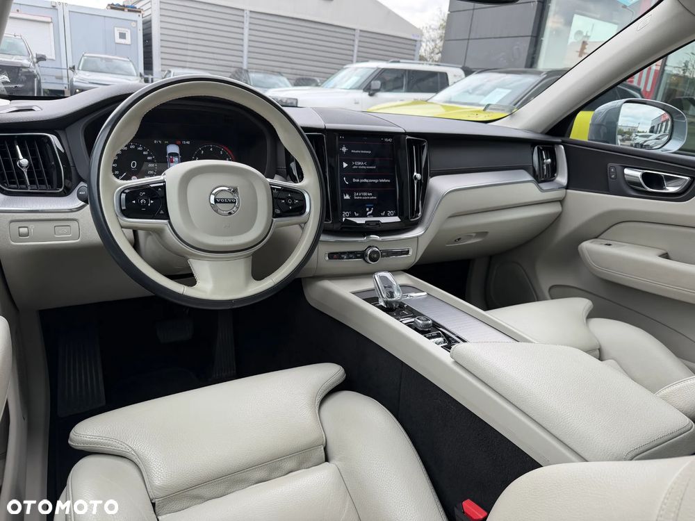 Volvo XC 60 B5 B AWD Inscription - 19