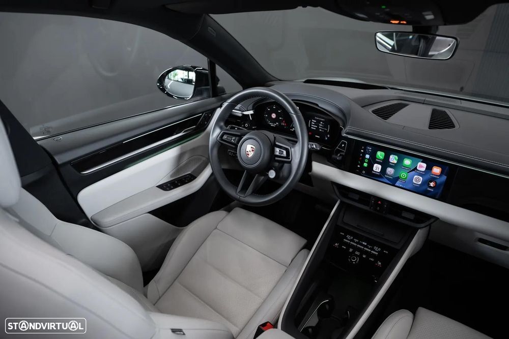 Porsche Macan Electric - 54